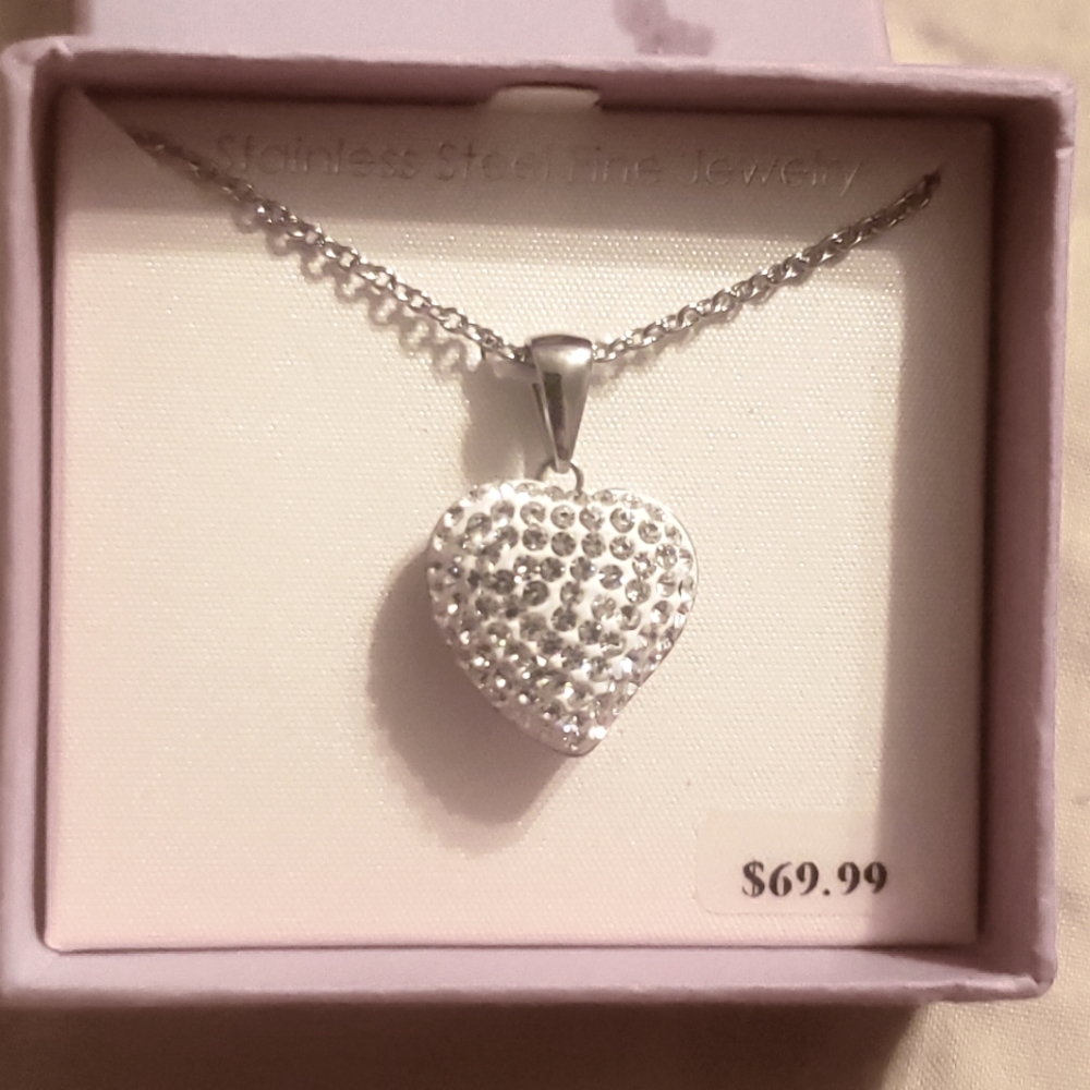 Cubic Zirconia heart necklace